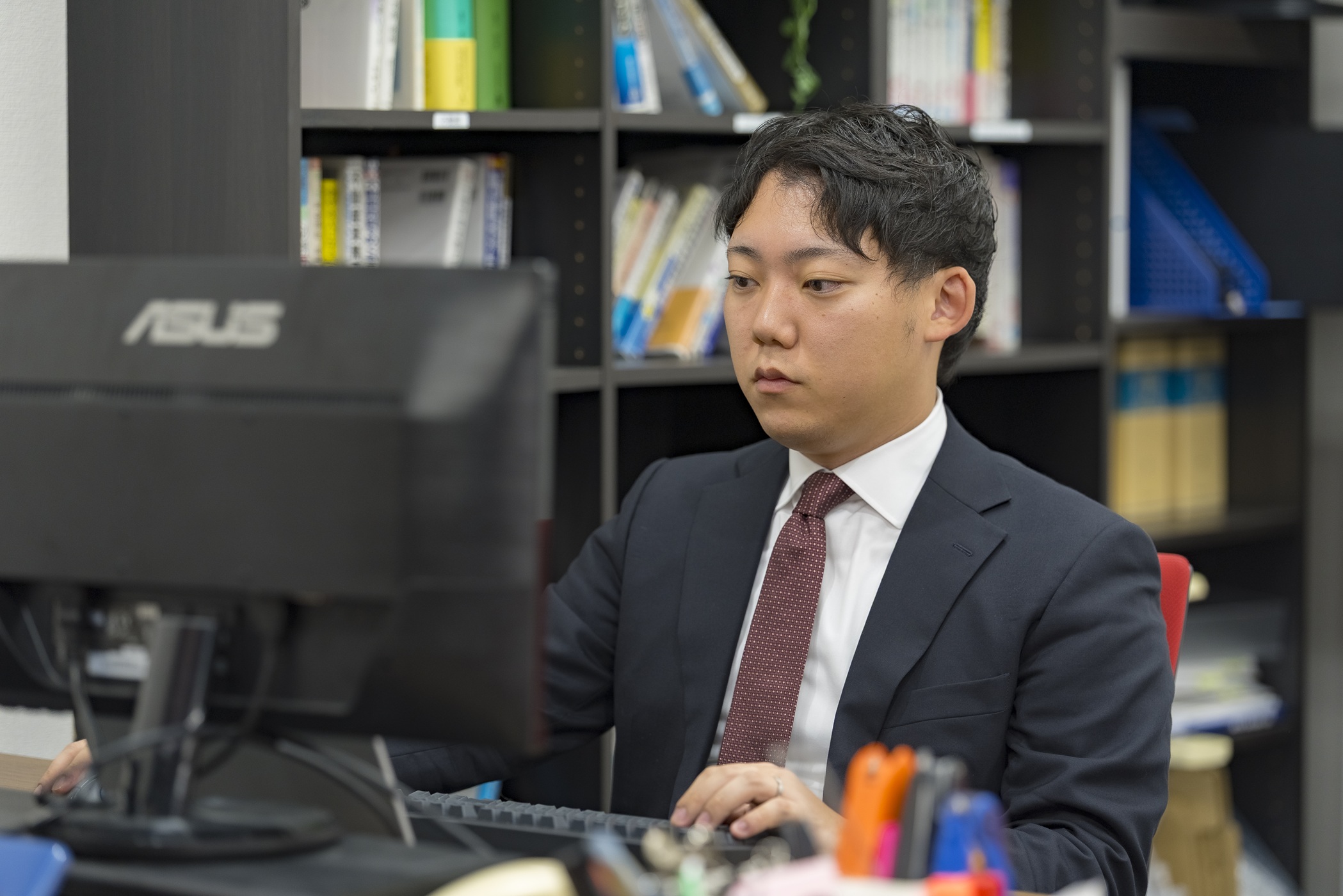 事業承継を起点に、M&AやDDまで一気通貫で携わっています。